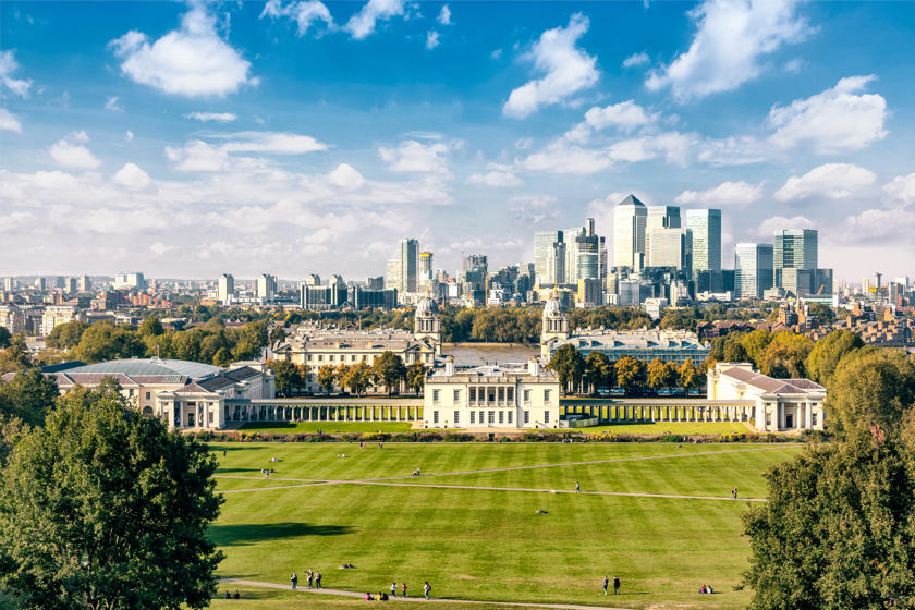 Greenwich College with the financial district of the Docklands in the background, Greenwich Park