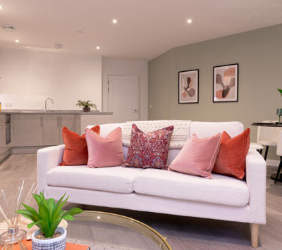 Lions Cresent AJH5171