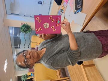 1786103633 Valentine Shah