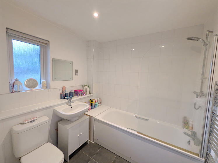 1773914525 E614e0 1000015011