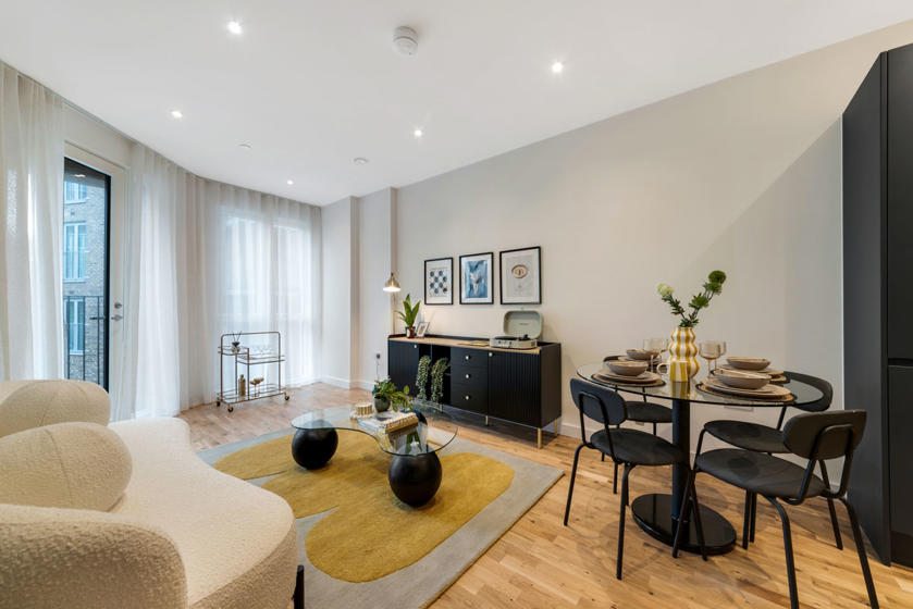 Vertex Edge Showhome LR (19)