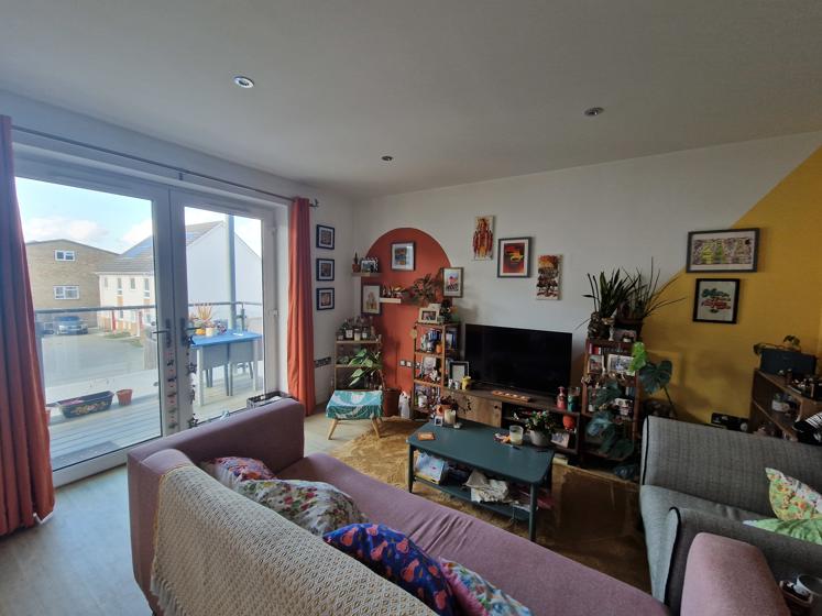 1729259983 Living Room