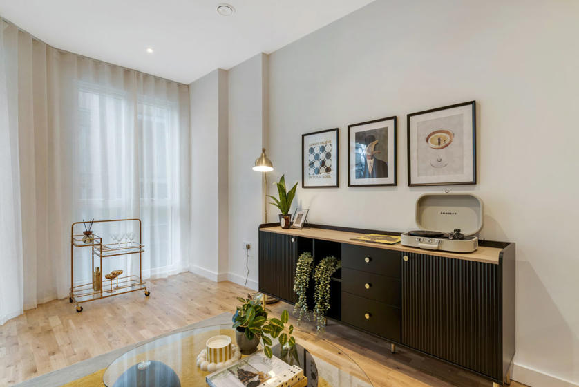 Vertex Edge Showhome LR (21)