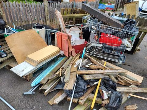 581B6776 A94f 4811 82Ad 5D7d18fb1daa