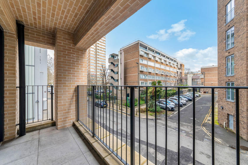 Vertex Edge Showhome LR (28)